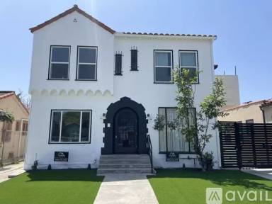 Main picture of 3429 Edgehill Dr