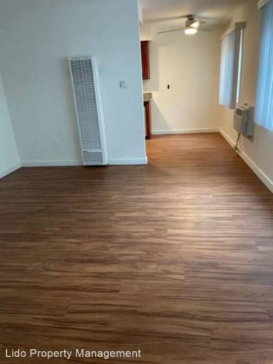Main picture of 7714 Newlin Ave
