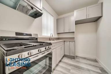 Main picture of 341 S Alvarado St