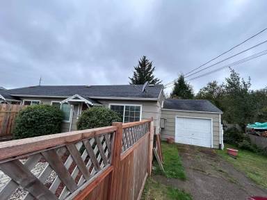 Main picture of 156 N Schoneman Ave