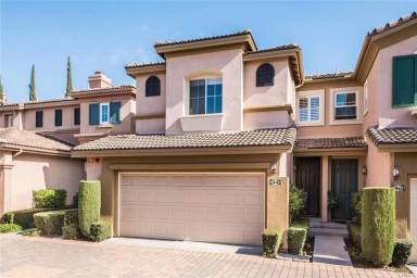 Main picture of 44 Trofello Ln