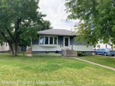 Main picture of 1612 4th Ave S
