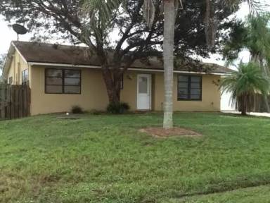 Main picture of 554 SW Ester Ave