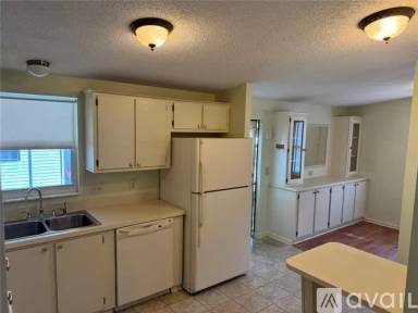 Main picture of 1311 E Schwartz Blvd