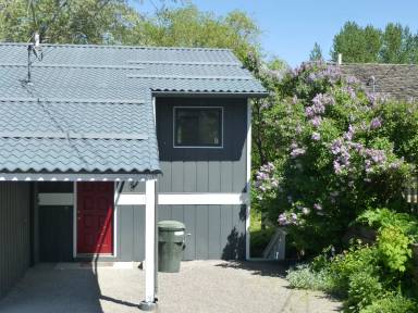 Main picture of 238 6th St W