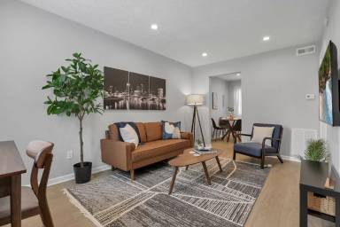 Main picture of 380 Forest St