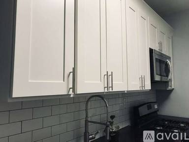 Main picture of 194 Kensington Ave