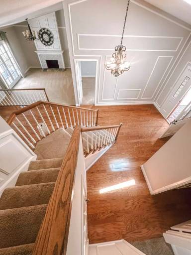 Main picture of 870 Saturn Way