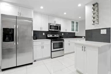 Main picture of 6 Royal Palm Way