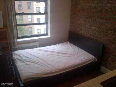 Main picture of 316 W 14th St