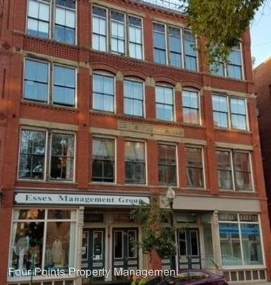 Main picture of 52 Washington St