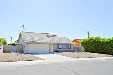 Main picture of 27050 Avenida Quintana