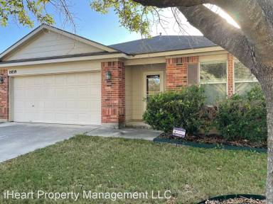 Main picture of 15839 Beaufort Blvd