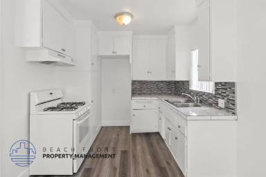 Main picture of 942 S Flower St
