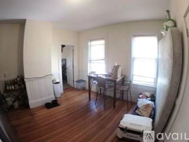 Main picture of 27 Buttonwood St