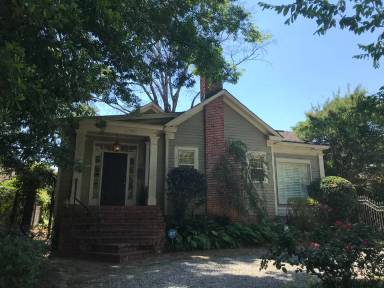 Main picture of 616 Cloverdale Rd