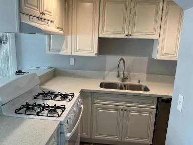 Main picture of 2141 W Palmyra Ave