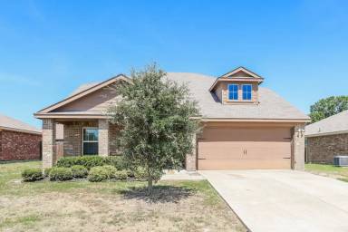 Main picture of 2609 Hutchins Dr