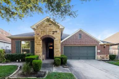 Main picture of 415 Rocky Briar Ct