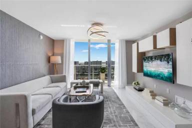 Main picture of Parque Towers Condo