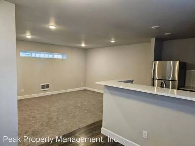 Main picture of 9006 SE Steele St