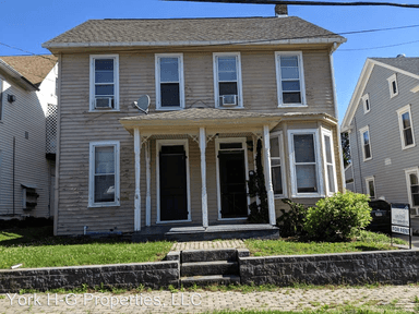 Main picture of 64 E Stevens St