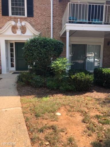 Main picture of 8325 Meadow Lakes Dr