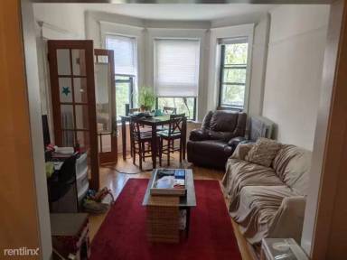 Main picture of 3813 N Wilton Ave