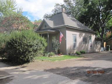 Main picture of 460 W 4th St