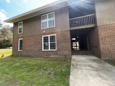 Main picture of 106 Gardenview Dr