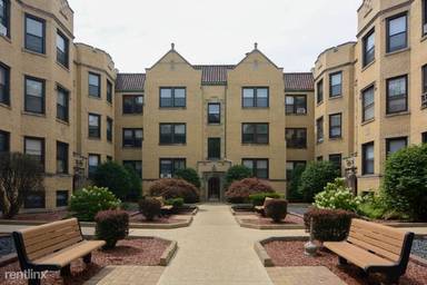 Main picture of 1127 W Oakdale Ave