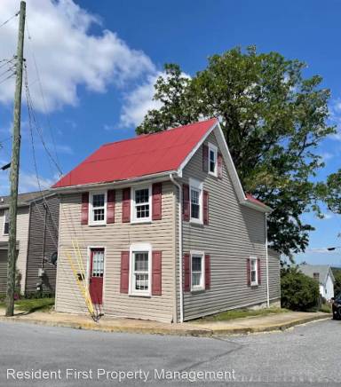 Main picture of 256 Wayne Ave