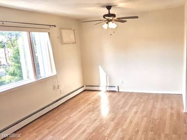 Main picture of 1 Stanton Ct