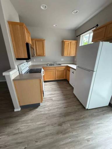 Main picture of 35023 Burt Rd