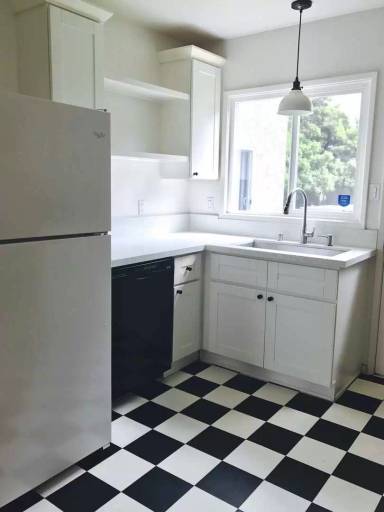 Main picture of 5586 W 82nd St