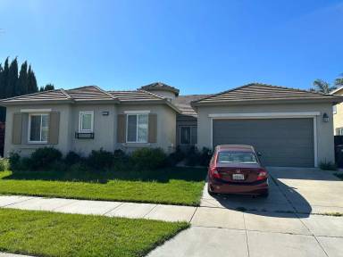 Main picture of 1070 Tidewater Pt