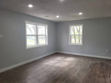 Main picture of 408 SE Pinecrest Dr