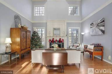 Main picture of 14888 Pondview Cir
