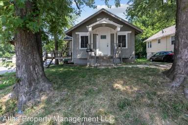 Main picture of 1223 Appleton Ave