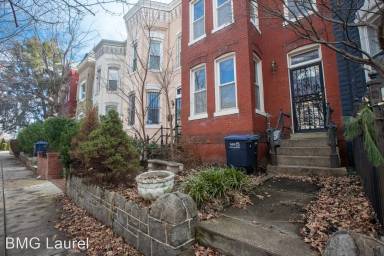 Main picture of 1117 I St NE