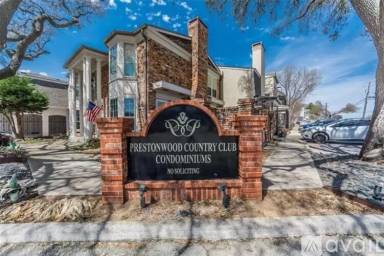 Main picture of 15918 Club Crest Dr