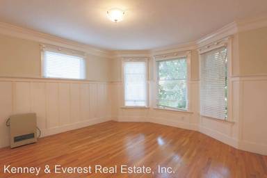 Main picture of 1800 Lakeshore Ave