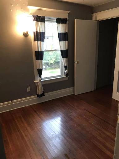 Main picture of 128 Denver St