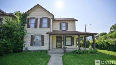 Main picture of 328 Glenn Ave