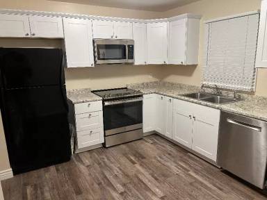 Main picture of 242 21st Ave NW