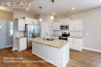 Main picture of 302 Elwell Rd