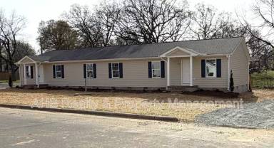 Main picture of 515 Maryland Ave