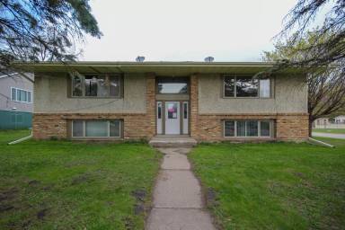 Main picture of 891 High St