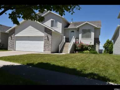 Main picture of 223 Rosewood Cir