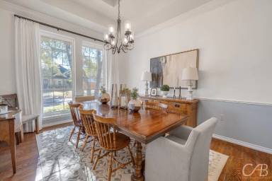 Main picture of 6358 Dominion Ct